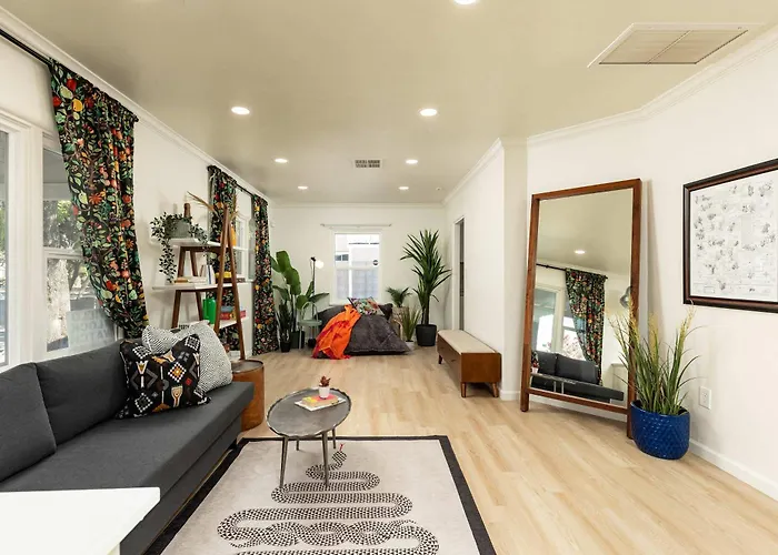 Historic Gem With Pool In The Heart Of Downtown Phoenix